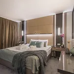 Zena Beauty & Shopping Center 4* Heviz