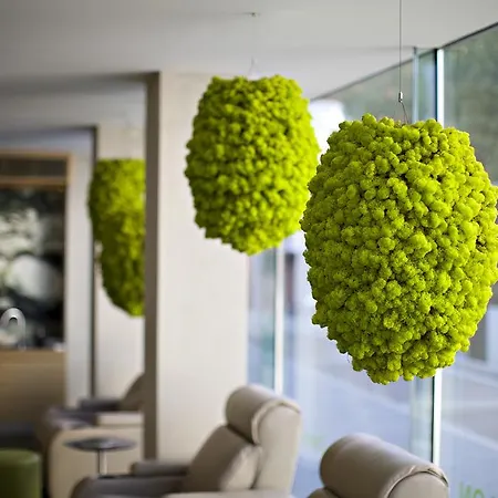 Zena Beauty & Shopping Center Hotel