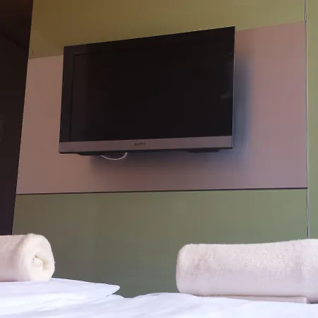 Zena Beauty & Shopping Center Hotel Heviz