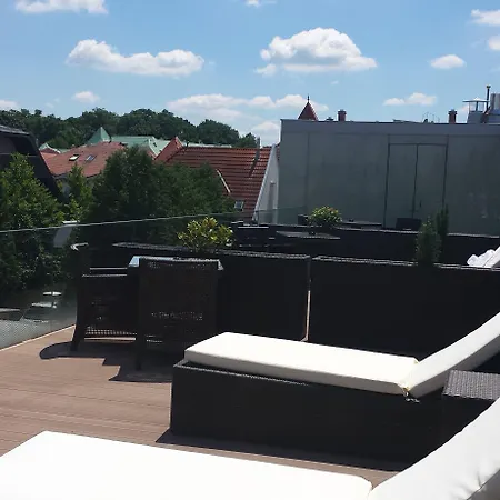 Hotel Zena Beauty & Shopping Center