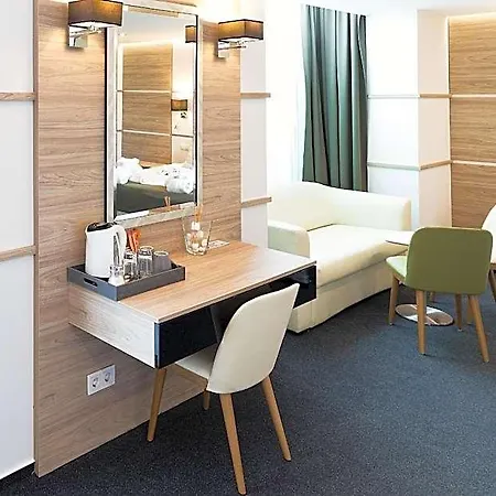 Zena Beauty & Shopping Center 4* Héviz