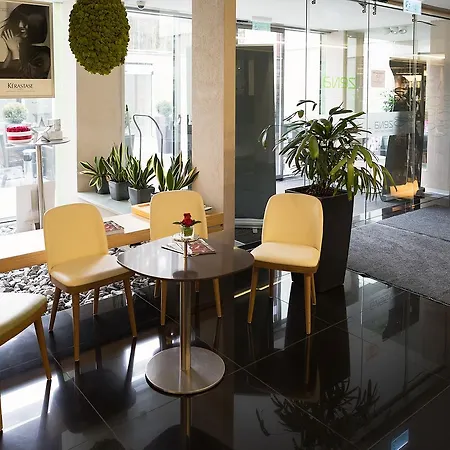 Zena Beauty & Shopping Center Héviz