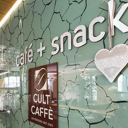 Zena Beauty & Shopping Center Hotell Hévíz
