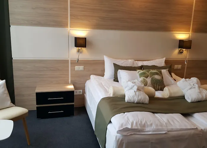 Zena Beauty & Shopping Center Hotell 4*