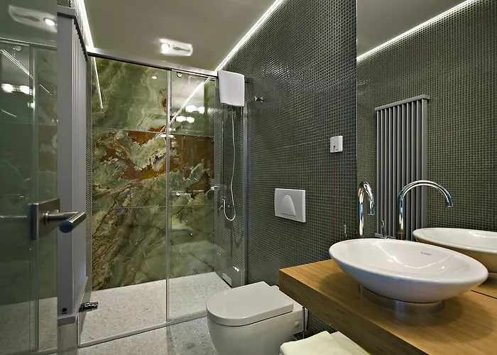 Zena Beauty & Shopping Center Hotell