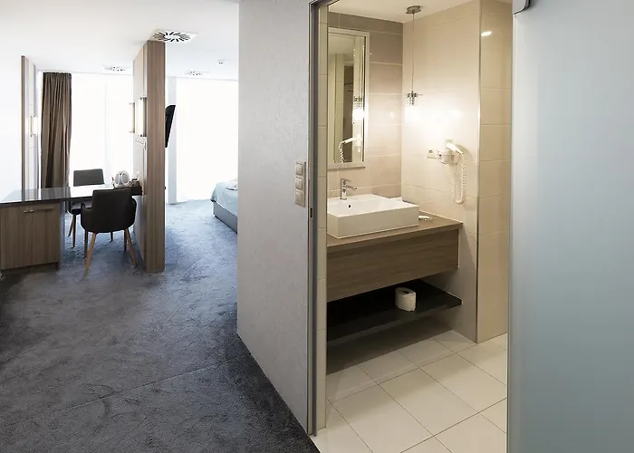 Hotell Zena Beauty & Shopping Center